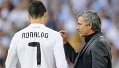 Ronaldo se choval jako veznlek, popisuje vztah s hvzdou Mourinho