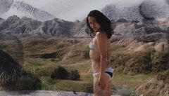 Laurel Nakadate