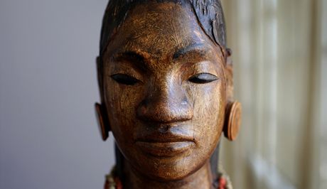 Busta Mladá Tahianka od Paula Gauguina