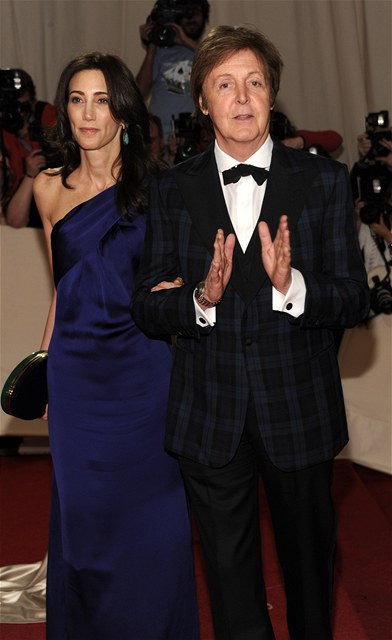Paul McCartney s pítelkyní Nancy Shevell.