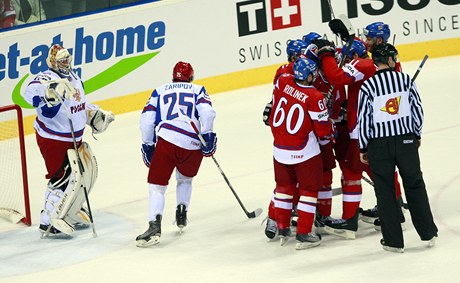Rusko - Česko (čeští hokejisté slaví)