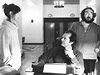 Stanley Kubrick (vpravo) pi natáení hororu Osvícení