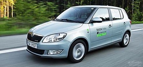 koda Fabia TDI ujela na jednu nádr 2006 km