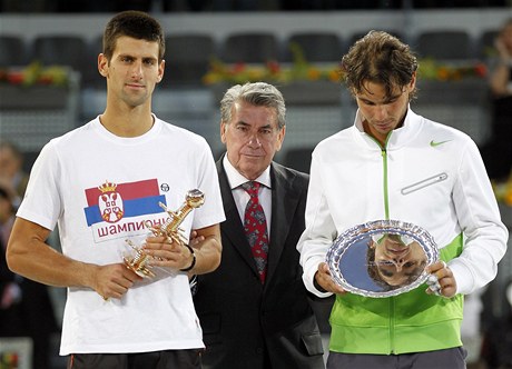 Vítz Novak Djokovi a znovu poraený Rafael Nadal. Antukové Masters v Madridu ovládl srbský tenista 