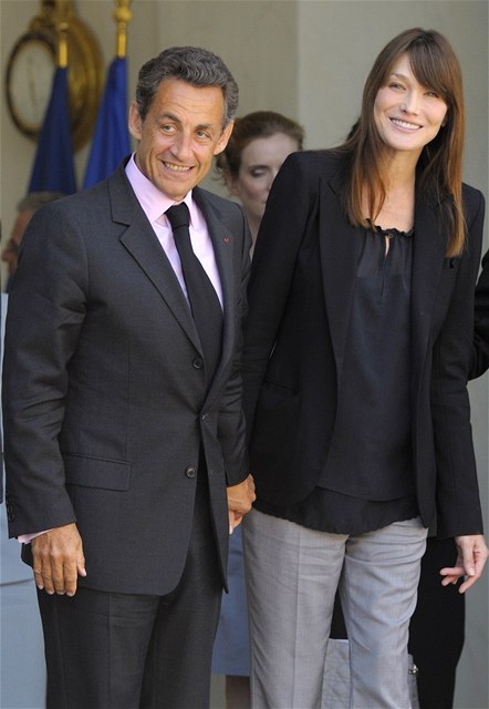 Nicolas Sarkozy s Carlou