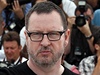 Lars Von Trier se v Cannes objevil s nápisem Fuck na ruce
