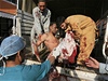 V Pákistánu bouchly dv bomby, k útokm se pihlásilo hnutí Taliban.