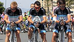 Začala Vuelta. Úvodní etapu ovládl tým Leopard