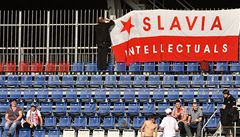 Tden: Slavia piznala, e i nadle dlu destky milion korun