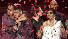 Oprah Winfrey se lou�ila ve velkém stylu. Pozvala si samé celebrity: zp�vák Usher, herec Tom Cruise, zp�va�ka Aretha Franklinová.