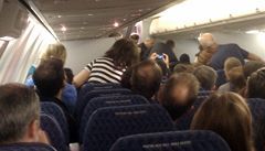 Panika na palub� americké linky. Jemenec Ragí Almurísí si ale jen spletl toaletu s kokpitem pilot�.