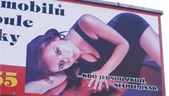 Reklama nominovaná do sout�e o Sexistické prasáte�ko roku 2011.