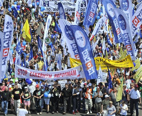 Demonstrace odbor proti vldnm reformnm zmrm