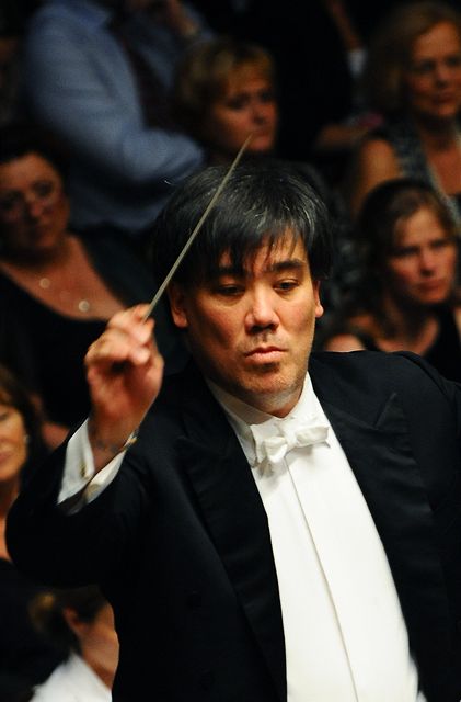 Dirigent Alan Gilbert na koncert Newyorsk filharmonie v Obecnm dom