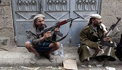 Ozbrojenci v ulicích Saná