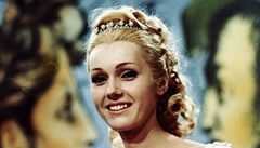 Rok 1968: ílen smutná princezna Helena Vondráková ve stejnojmenné pohádce, ve které si zahrála se svým pveckým kolegou Václavem Neckáem.