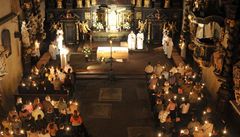 Velikononí vigilie v kostele Panny Marie Snné v Praze