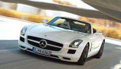 Mercedes-Benz SLS AMG Roadster se pedstavuje