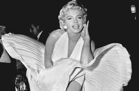 Vrátí se šaty Marilyn Monroe do New Yorku? | Móda | Lidovky.cz