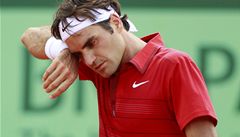 Federer se kvli tslm odhlsil z turnaje v Halle