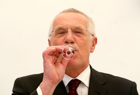 Václav Klaus bhem návtvy Slovenska v roce 2003