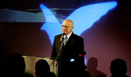 Prezident Václav Klaus na kongresu ODS v roce 2007, kde ho ped volbou hlavy státu podpoilo vech 122 zákonodárc ODS. Tehdejí premiér Mirek Topolánek oznámil, e pebírá za zvolení Klause prezidentem zodpovdnost.