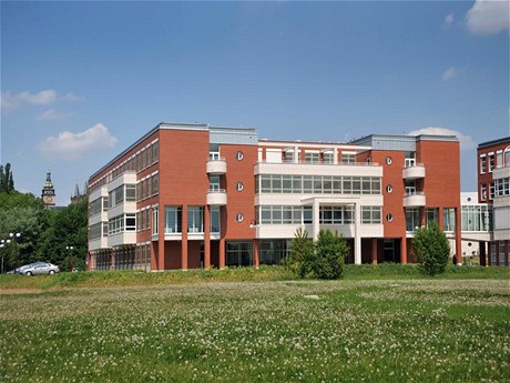 Fakulta informatiky a managementu Univerzity Hradec Krlov.