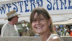 Nashová ped útokem impanze