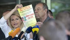 Odborá�i se omlouvají ob�an�m za komplikace.