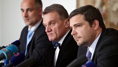 Bohuslav Svoboda a Karel Brezina po zasedaní Rady hl. m Prahy  | na serveru Lidovky.cz | aktuální zprávy