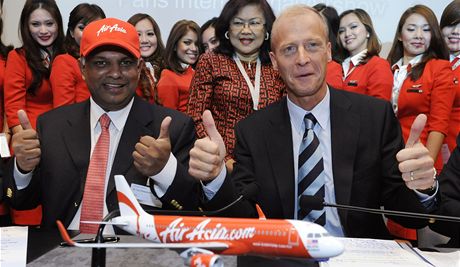 Rekordní objednávka 200 letadel A320neo od malajsijské letecké spolenosti AirAsia.