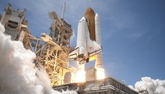 Raketoplán Atlantis startuje ke své další misi. Na poslední cestu do vesmíru se vydá 8. července tohoto roku. Půjde o poslední let raketoplánu do vesmíru. (14. 5. 2010)