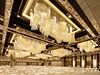 Práce sklá z Lasvit v pepychovém hotelu Ritz-Carlton v Hongkongu. Ballroom