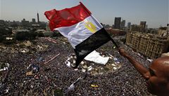 Demonstrace na námstí Tahrír v Káhie