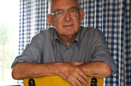 Literární historik, kritik a editor Mojmír Trávníek