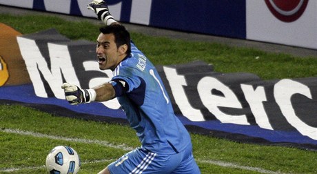 Paraguaysk brank Villar vychytal Brazlii.