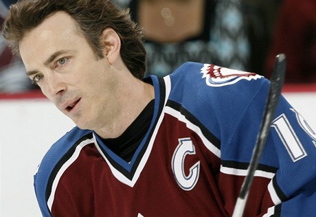 Joe Sakic má talent i na golf.