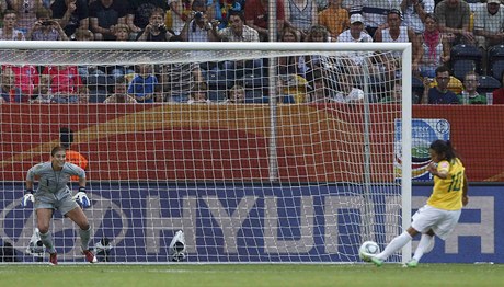 Marta zahrv penaltu proti USA.