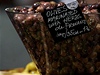 Kampa hostí francouzský trh. Ochutnat mete i olivy z Provance