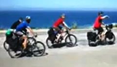 Fotografie unesených estonských cyklist�. 