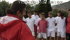 Fotbalový klub se znovu sna�í spojit válkou rozd�lené m�sto Mostar.