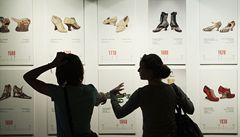 Výstava bot na podpatku v Krumlov