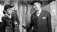 Audrey Hepburnová a Maurice Chevalier ve filmu Billyho Wildera Odpolední láska