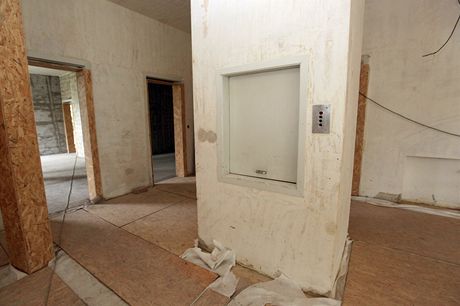 Rekosntrukce vily Tugendhat je v plném proudu. Otevena by mla být ji v lednu roku 2012.