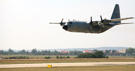 Vojenské letadlo C-130 Hercules