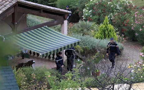 Francouzsk policie prohledv dm Jense Breivika