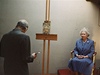 Lucian Freud portrétují královnu Albtu II.