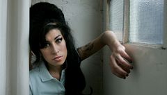Winehouse mla v krvi alkohol, jin drogy ne