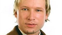 Breivik telefonoval policii. Operace skonena, oznmil
