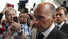 Je duevn nemocn, tvrd Breivikv advokt